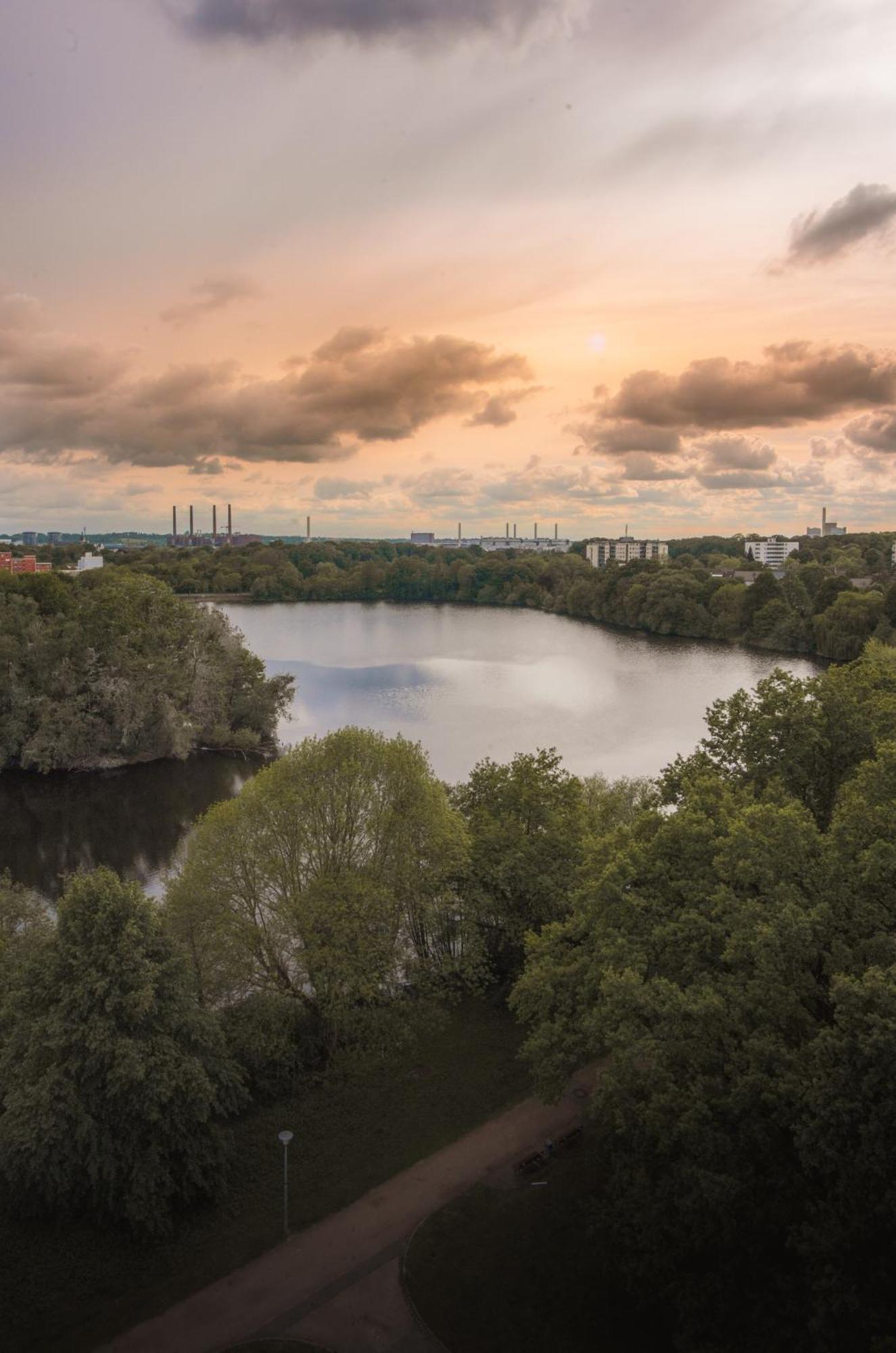 Apartment Am Neuen Teich -Balkon- 4 Personen -Waschmaschine Вольфсбург Экстерьер фото